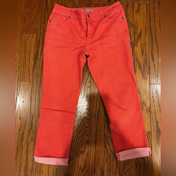Chico’s ankle cropped pants salmon color size 0. Perfect for fall - Picture 1 of 3